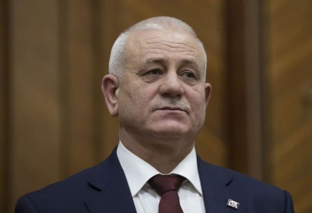Nedumerire după ce Chiril Moțpan a acceptat să fie consilier municipal în locul lui Victor Chironda