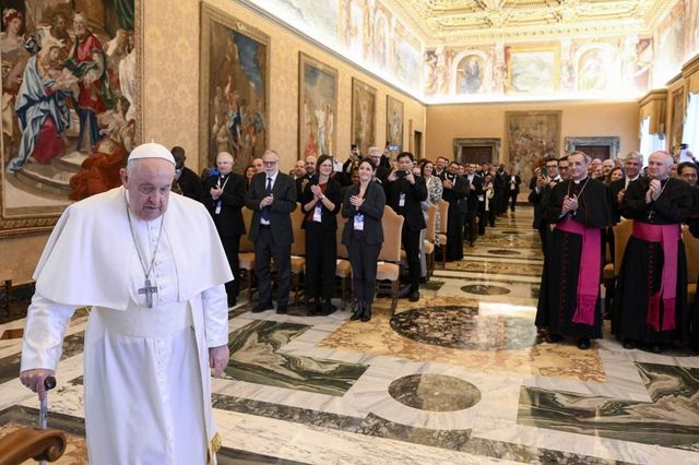 Papa Francesco è malato: annullate tutte le udienze di oggi