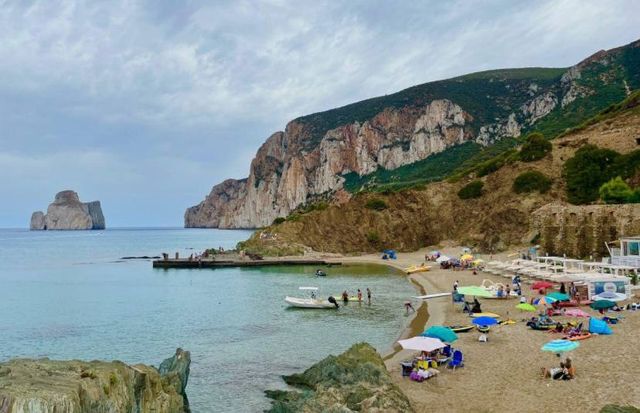 O moldoveancă de 18 ani a decedat pe o plajă din Italia