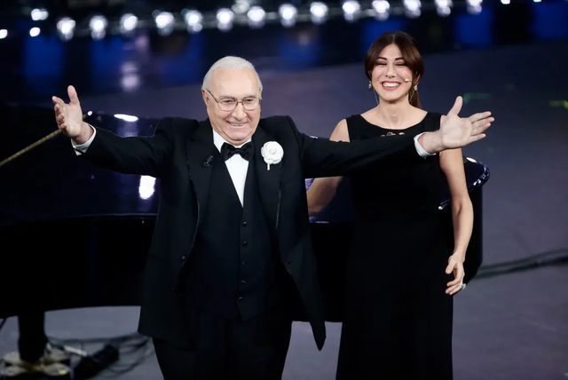 Cambia la programmazione Rai in memoria e in onore di Baudo