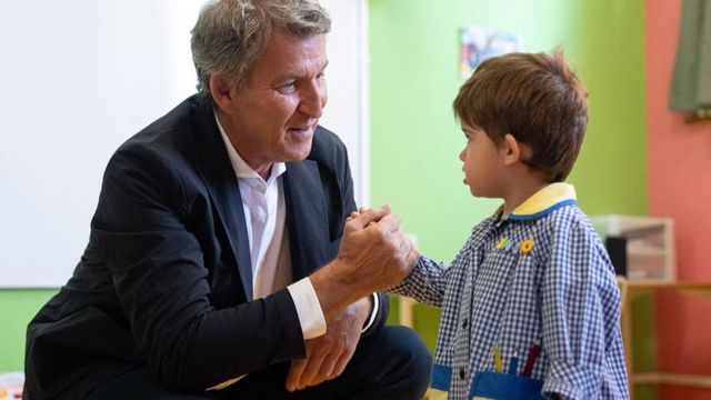 Feijóo promete la gratuidad de la educación de entre 0 y 3 años