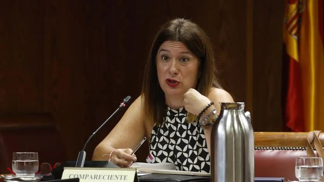 La 'fontanera' acusa al ministro Óscar López de haber maniobrado con las saunas del suegro contra Sánchez