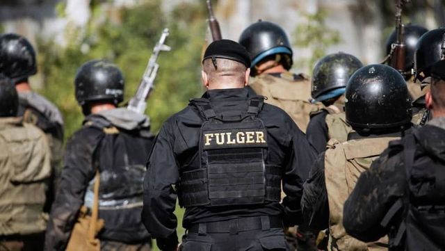 Mascați și tehnică blindată pe străzile din raionul Hîncești. Poliția anunță exerciții tactice