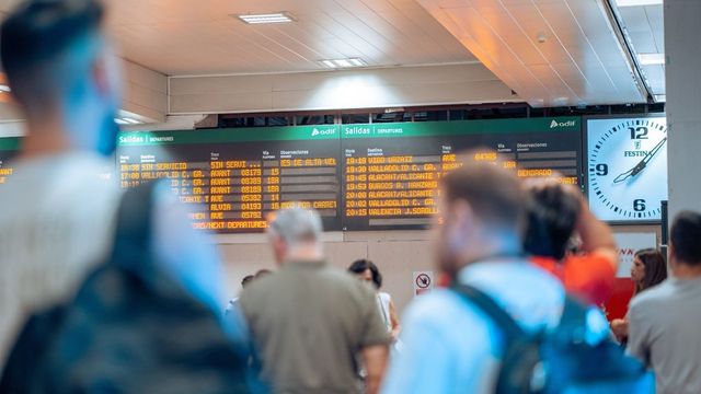 Interrumpida la circulación de trenes de alta velocidad en Chamartín por falta de tensión eléctrica