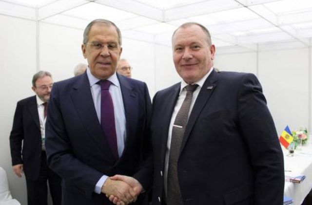 Главы МИД России и Молдовы проводят встречу в Братиславе