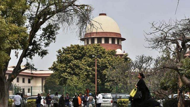 SC to consider sending 10% quota law challenge to Constitution Bench