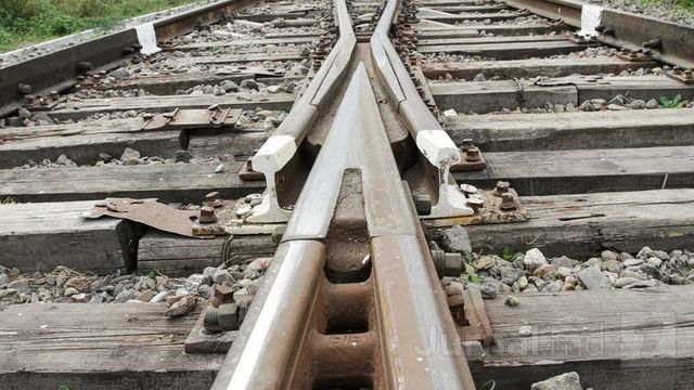 Cel mai aglomerat tronson de cale ferată din Republica Moldova va fi reabilitat