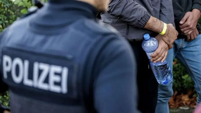 Germania, anche i richiedenti asilo potranno essere respinti