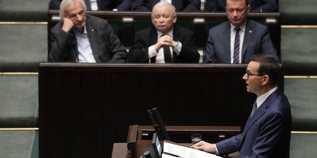 Polonia: Morawiecki non ottiene la fiducia in Parlamento