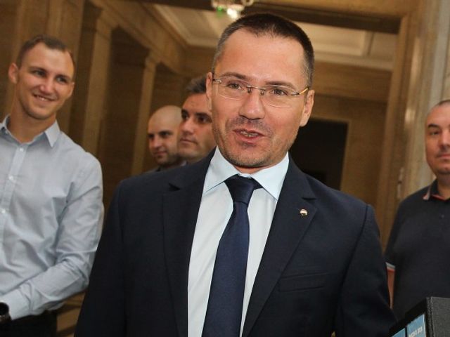 Ангел Джамбазки се кандидатира за кмет на София