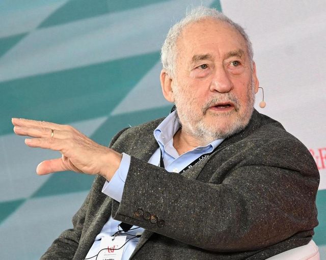 Stiglitz, 'accordo con Trump non vale la carta su cui è scritto'