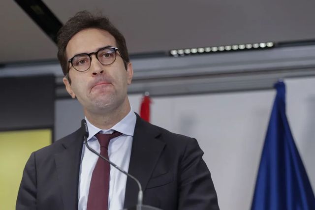 El Gobierno defiende que la normativa de la opa cuestionada por la UE lleva «bastantes años vigente»