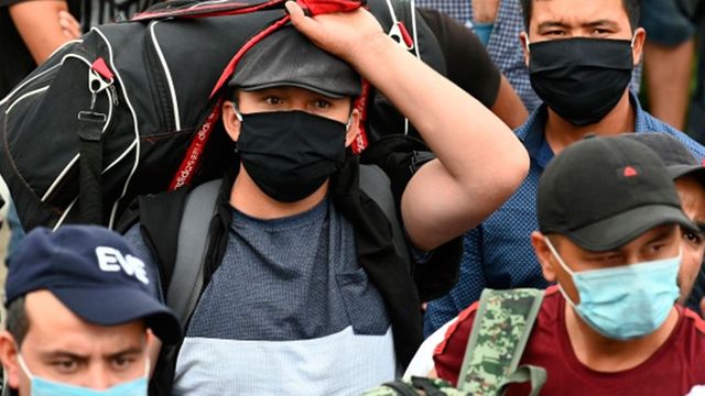 РФ объявила миграционную амнистию для 158 тысяч граждан Узбекистана