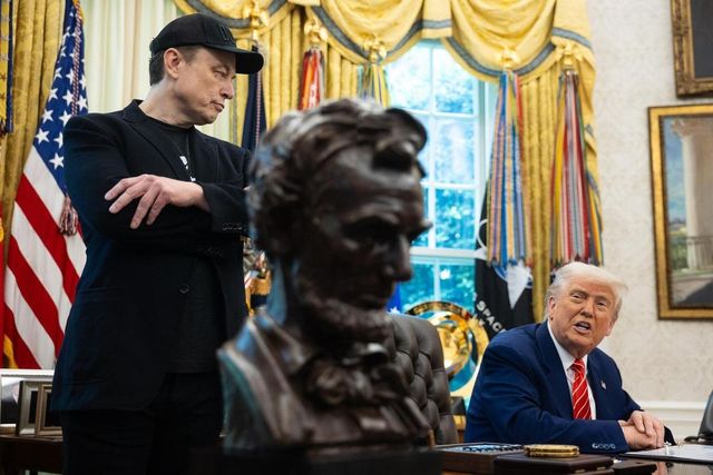 Tesla crolla di oltre l′8% dopo lo scontro Trump-Musk