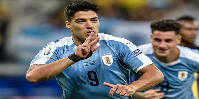 Copa America: Suarez, Cavani Score as Uruguay Crush Ecuador, Qatar Surprise Paraguay with Draw