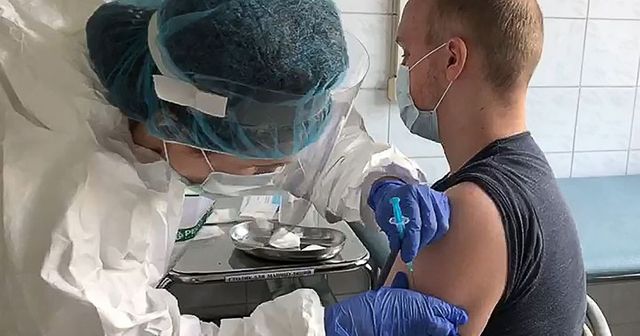 Coronavirus, vaccinazione di massa a ottobre in Russia