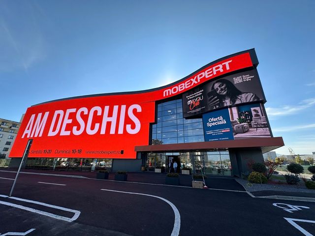 Mobexpert a deschis un magazin în Brașov, cel mai mare din Transilvania, în zona comercială Coresi