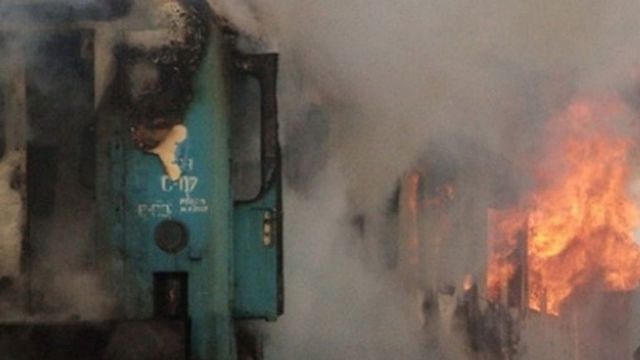 Пассажирский поезд Бельцы-Унгены загорелся на ходу