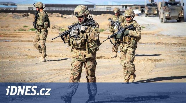 USA sníží počet vojáků v Afghánistánu pod 5000