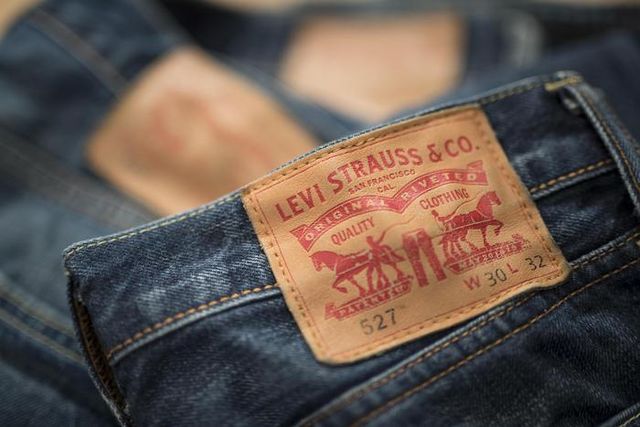 Jeans Levi's volano a Wall Street, +32%