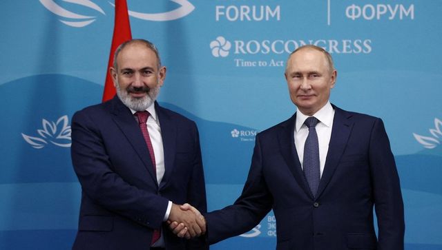 Armenia chiede aiuto a Russia per conflitto con Azerbaigian