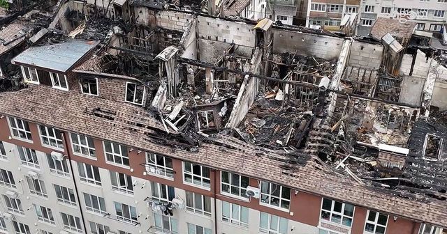 Primăria Durlești afirmă că mansarda blocului incendiat a fost construită fără autorizație