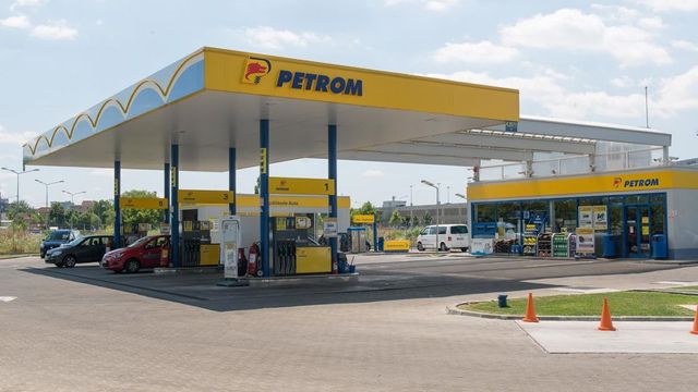 Prețul benzinei în România a scăzut sub media europeană