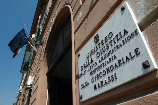 ++ Rivolta nel carcere Marassi di Genova ++