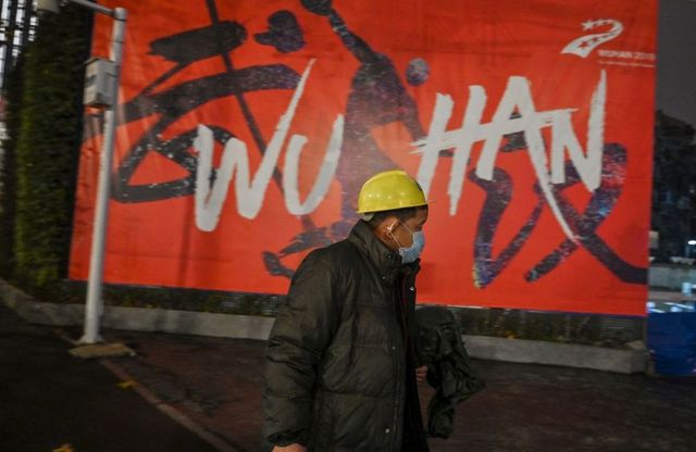 Orașul chinez Wuhan, focarul pandemiei de COVID-19, iese oficial din izolare