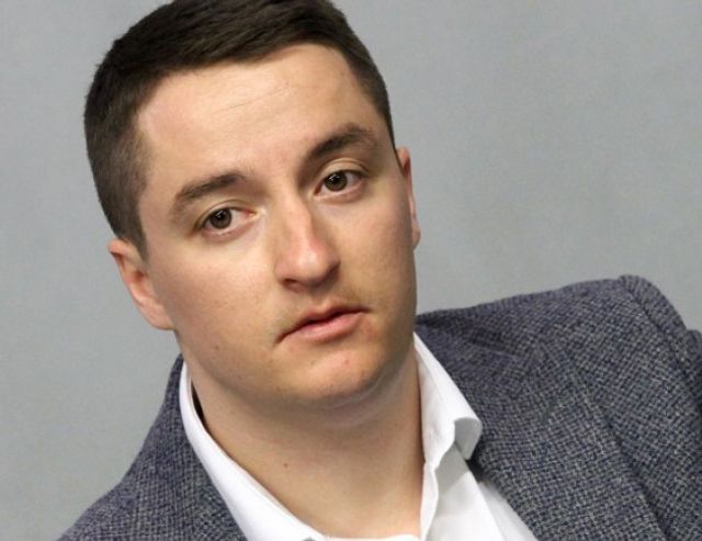 Депутатите се заеха да отменят машинното гласуване