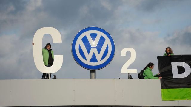 Több mint 430 ezren fogják perbe a Volkswagent Németországban