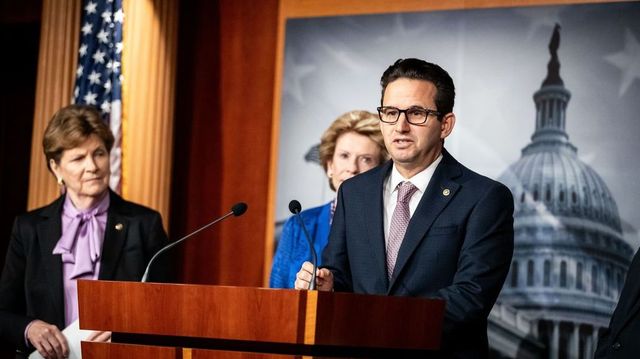 Republikáni v americkém Senátu zablokovali pomoc Ukrajině a Izraeli