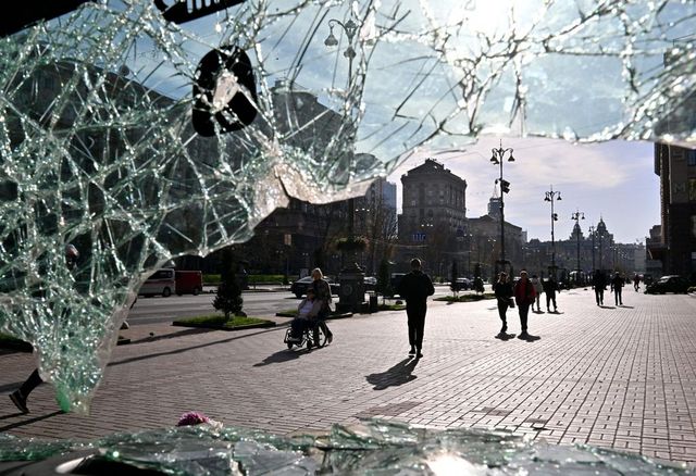Cand se va termina razboiul si cand moare Putin - Ce raspund clarvazatorii