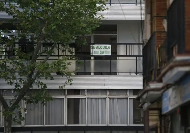 Una habitación en un piso compartido ya cuesta de media 510 euros, un 55% más que hace tres años y el doble que hace 10 años