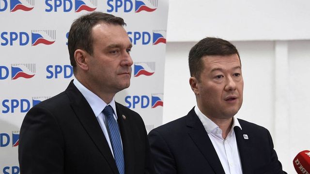 Šíření rasové nenávisti podle zprávy o extremismu dominuje SPD