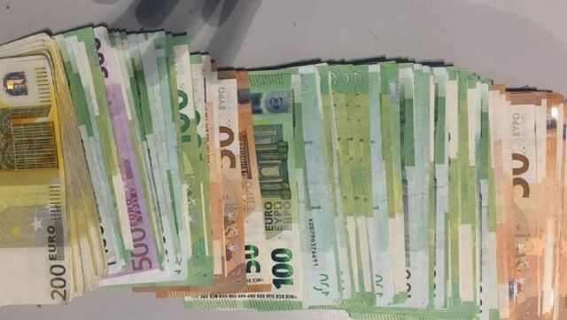 20 000 de euro depistați de polițiștii de frontieră pe Aeroportul Internațional Chișinău