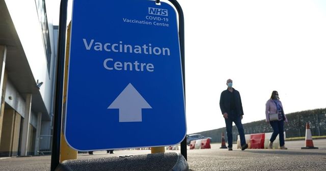 Vaccini, in Gran Bretagna -80% di ricoveri dopo una sola dose