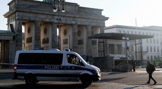 ++ Bild, auto travolge gruppo di bambini a Berlino, feriti ++