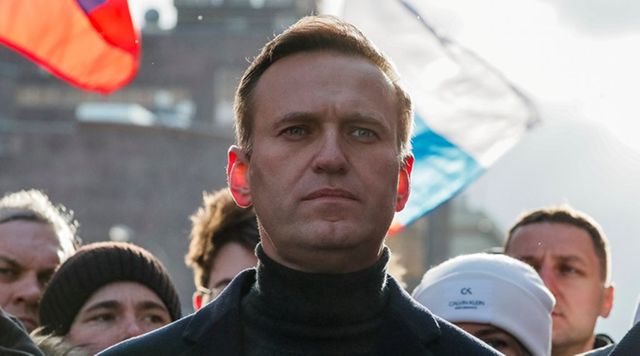 Navalny Team Says Novichok Was Found On Water Bottle In Hotel Room
