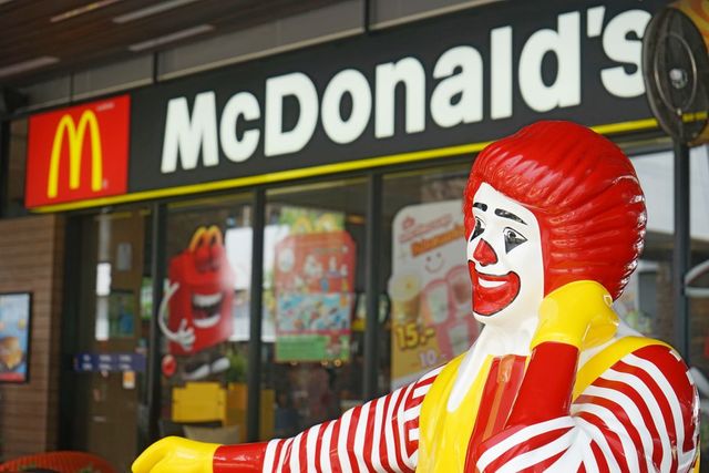 Elindulhat Magyarországon is a McDonald’s házhozszállítási programja
