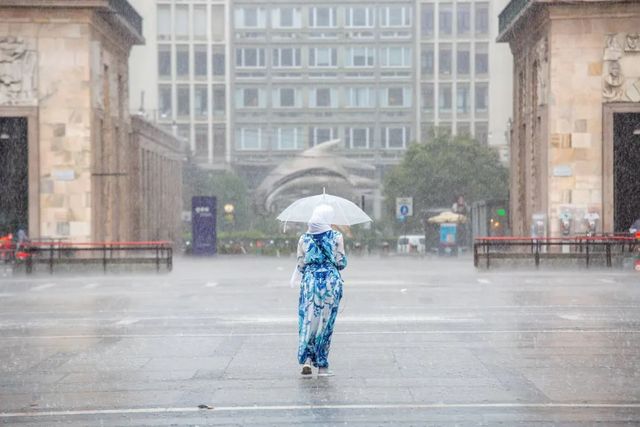 Caldo record addio, arriva burrasca di fine estate