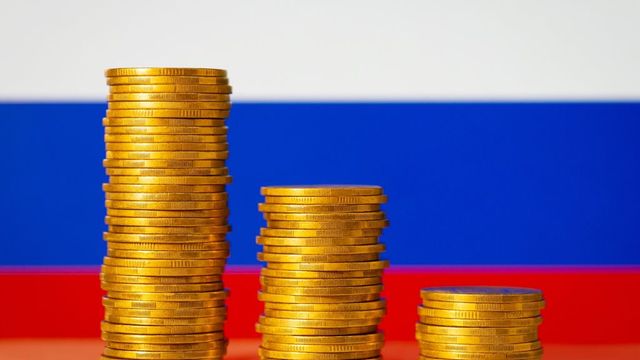 Pe fondul economiei de război, oligarhii ruși au devenit anul trecut mai bogați cu 72 de miliarde de dolari, potrivit Forbes