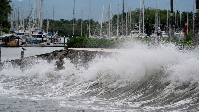 'Potentially catastrophic' Hurricane Otis heads for Mexico