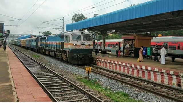 Vizag-Kurnool special trains to clear Dasara rush