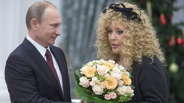 Путин поздравил Пугачеву с юбилеем