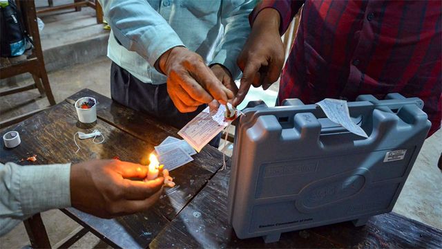 21 opposition parties move SC seeking counter check of 50% EVMs using VVPATs