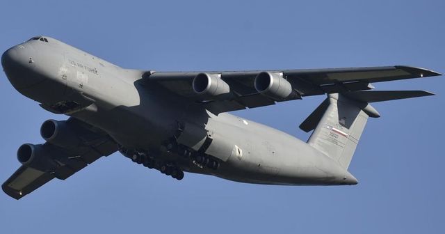 Obří americký transportní letoun se zúčastní Dnů NATO. Ve středu přistál v Mošnově