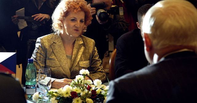 Soud zprostil Parkanovou a Staňka obžaloby v kauze letounů CASA