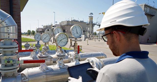 Il gas sfonda i 300 euro, piano di risparmi dal governo