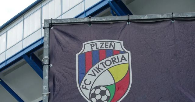 Nákup většinového podílu fotbalové Plzně miliardářem Strnadem začal posuzovat antimonopolní úřad